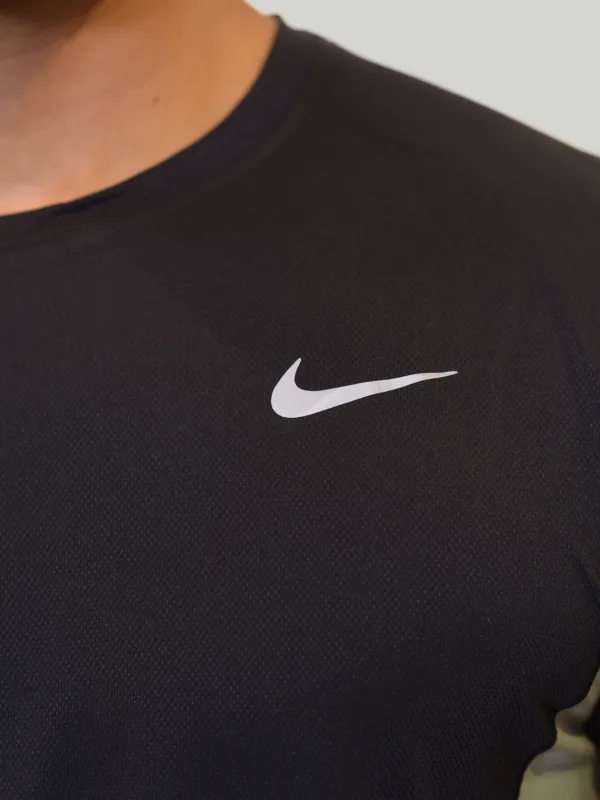 Nike Dri-FIT Men's T-Shirt Black price in Pakistan